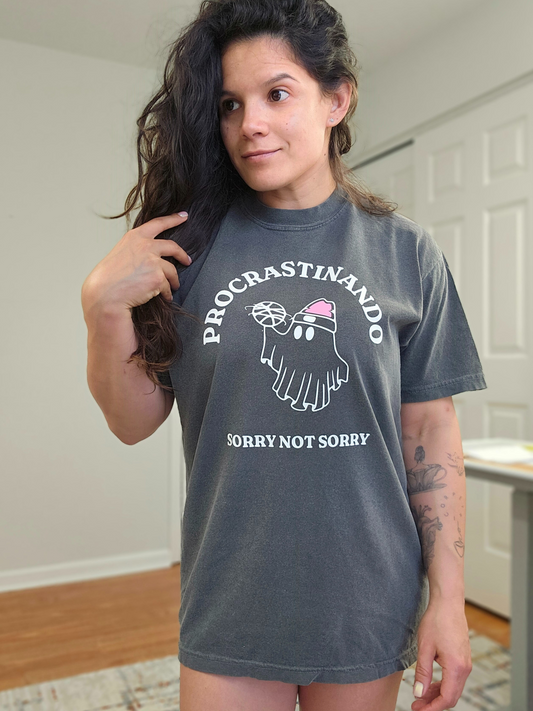 Procrastinando/ Sorry not Sorry /Unisex Heavyweight T-Shirt